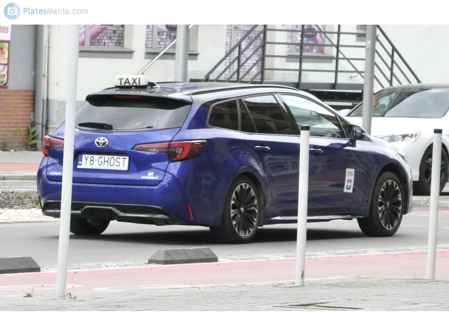 Y8 GHOST, Toyota Corolla 12th gen Touring Sports (E210), 2019–