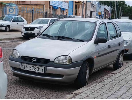 CR 3283 Y, Opel Corsa