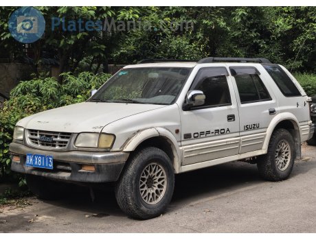 陕K·X8113, Isuzu Rodeo