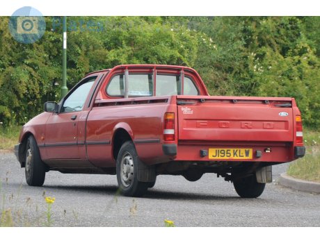 J195 KLW, Ford Sierra P100