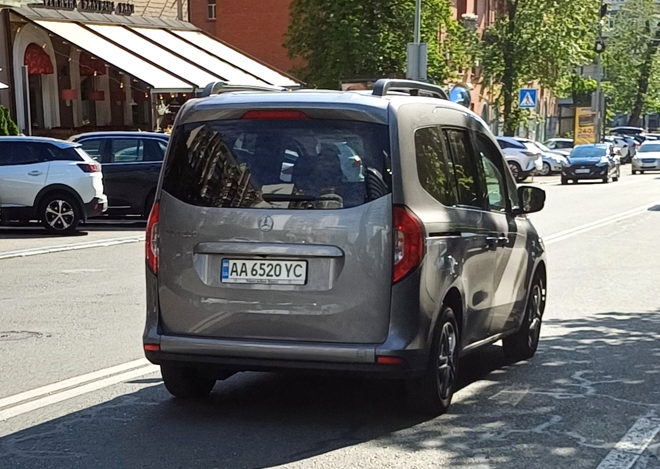 AA 6520 YC, Mercedes-Benz EQT 1st gen (W420), 2023–