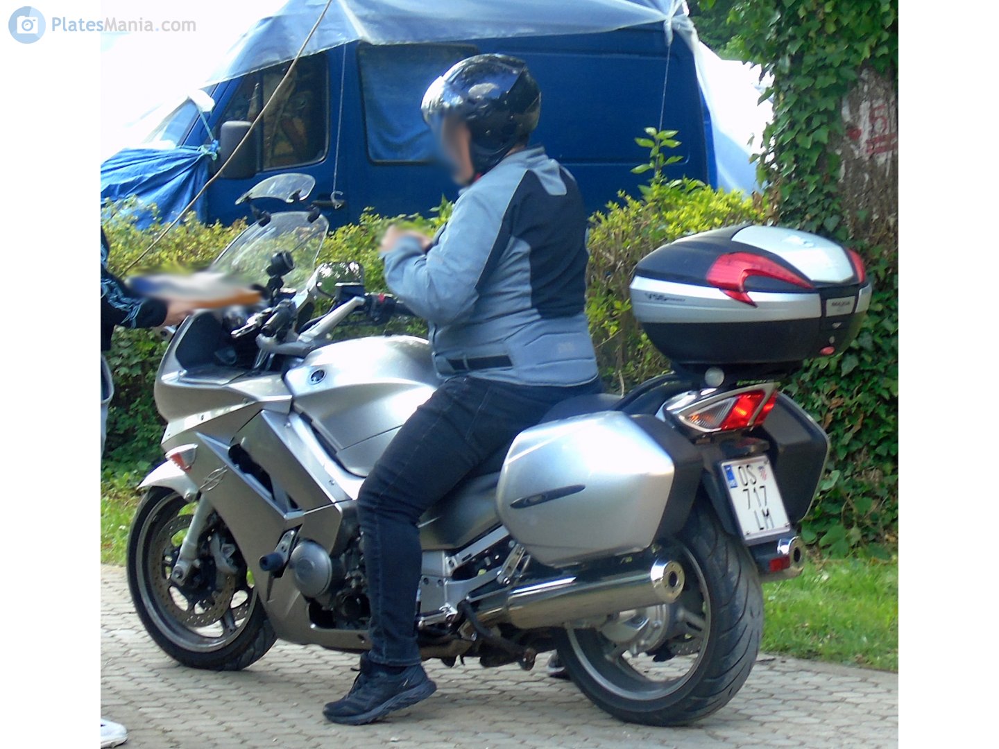 OS 717-LM, Yamaha FJR 