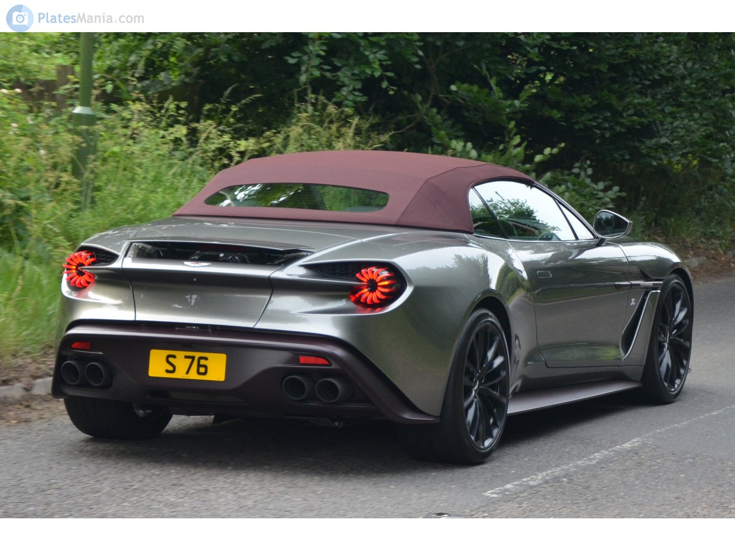 S76, Aston Martin Vanquish Zagato Volante, 2017–2018