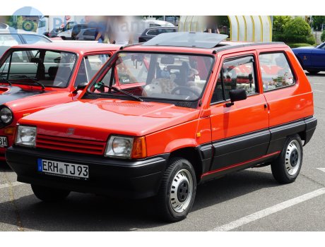 ERH TJ 93, SEAT Marbella