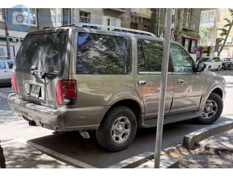 KR-019-KN, Lincoln Navigator