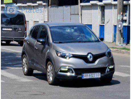 AB 8122 IO, Renault Captur