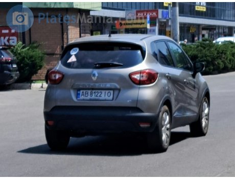 AB 8122 IO, Renault Captur