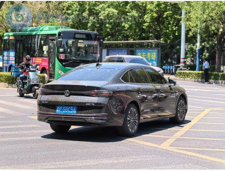 鲁P·5GC56, Volkswagen Magotan