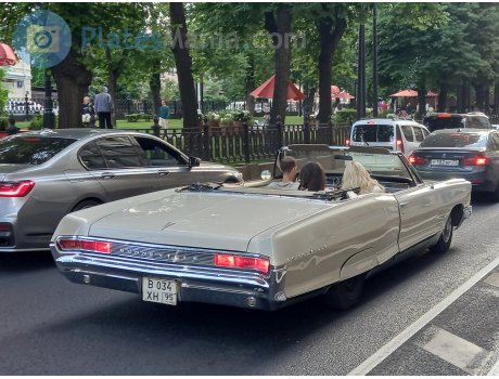 в034хн95, Pontiac Bonneville