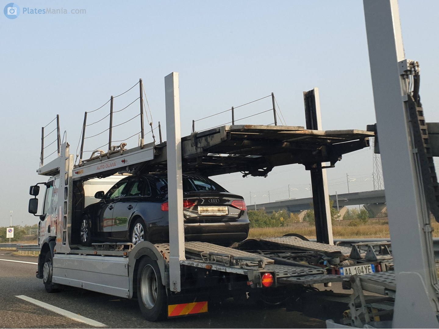 AA 104 YE, Renault Trucks D 1st gen Wide, 2013–2024