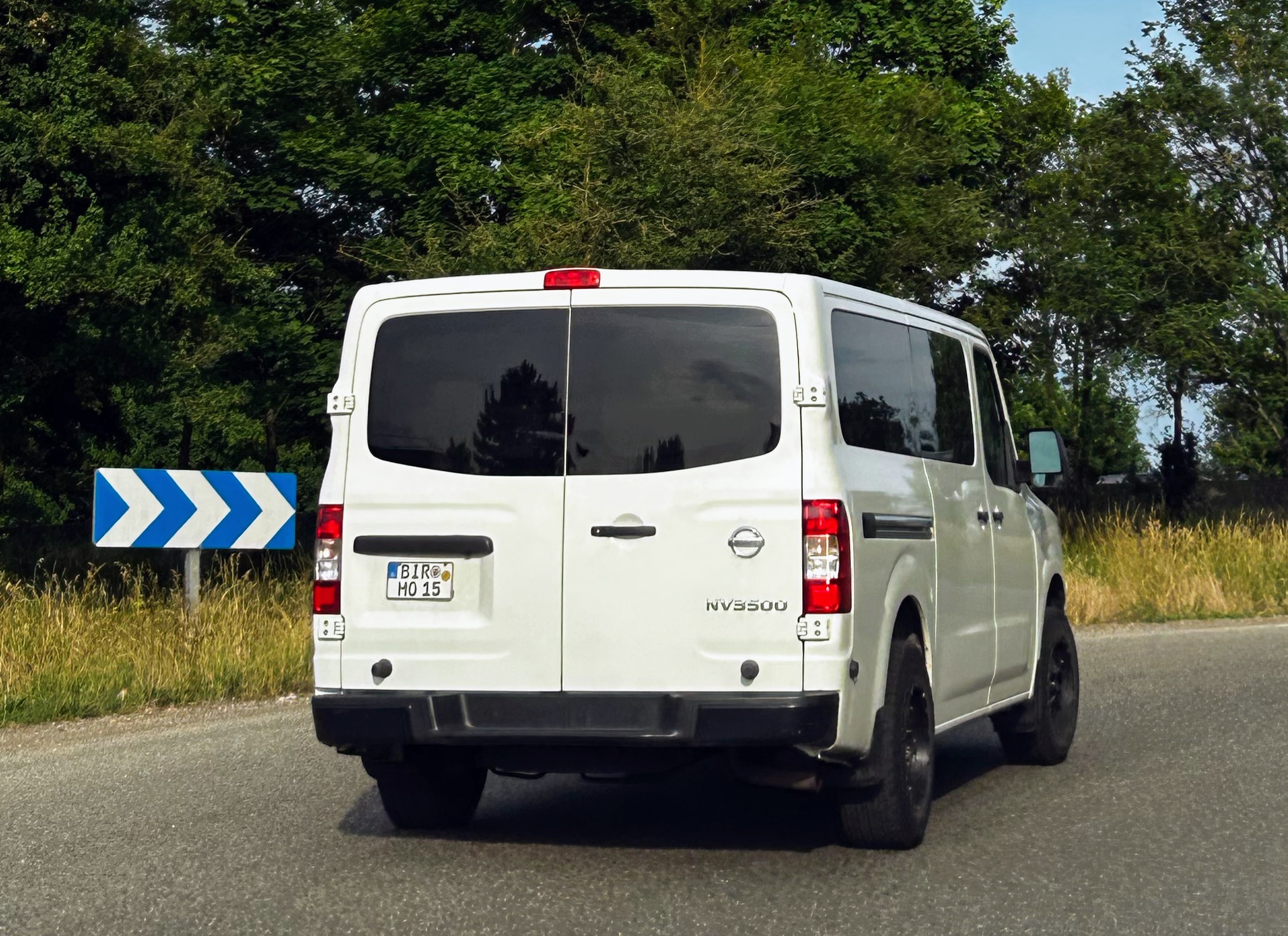 BIR MO 15, Nissan NV Cargo 1st gen (F80; NA-market), 2010–2021