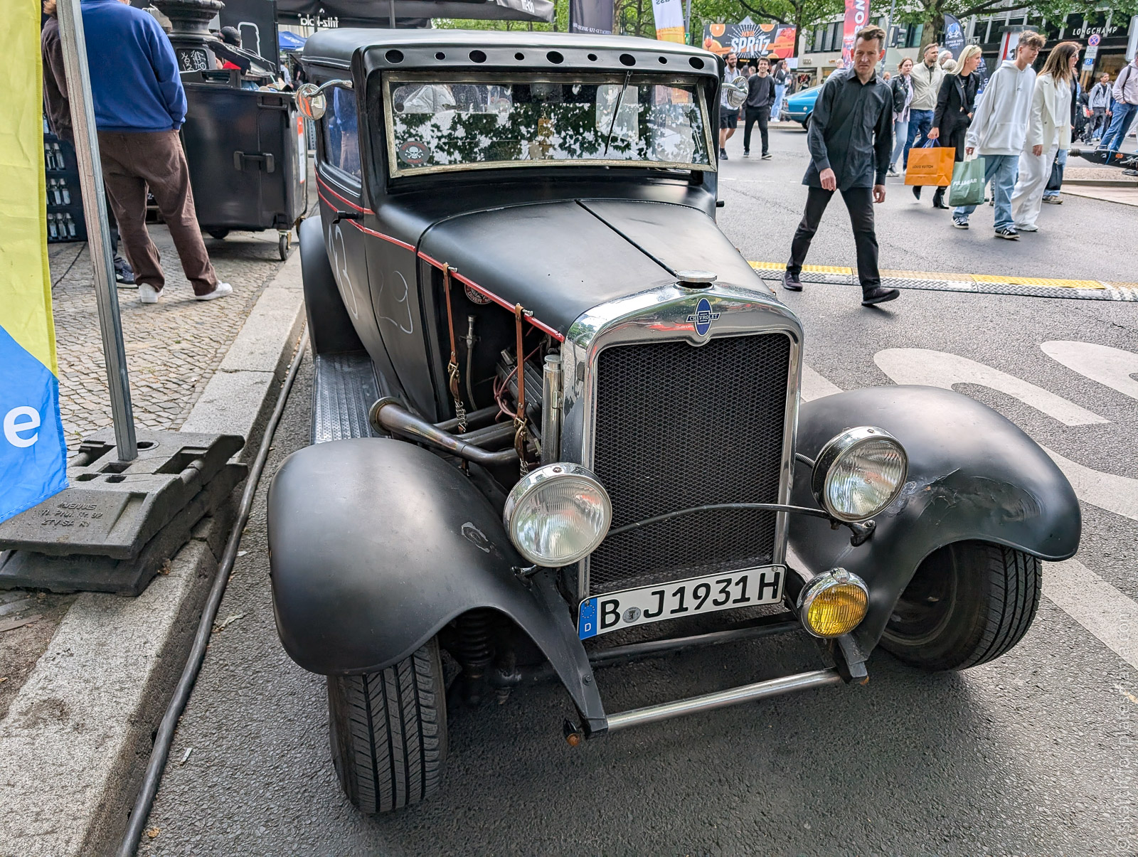 B J 1931 H, Chevrolet Independence 1st gen 1931 (Coach) 2-door Sedan (AE; A-body), 1930–1931