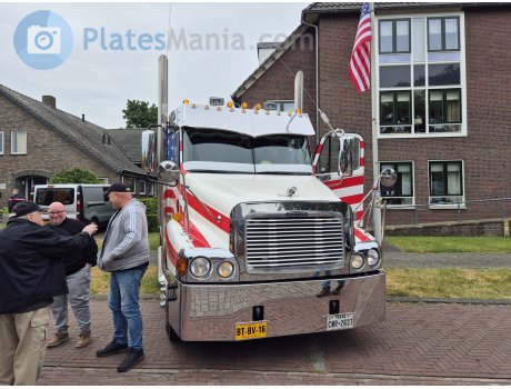 BT-BV-16, Freightliner Century Class