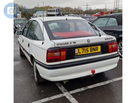 L715 BNR, Vauxhall Cavalier