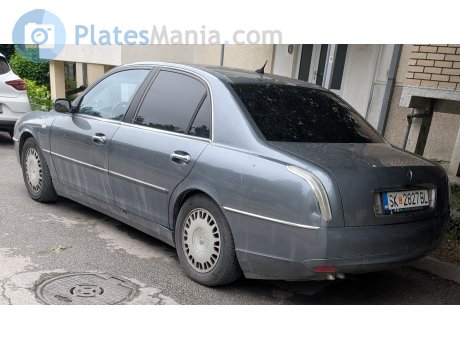 SK 2827 BL, Lancia Thesis