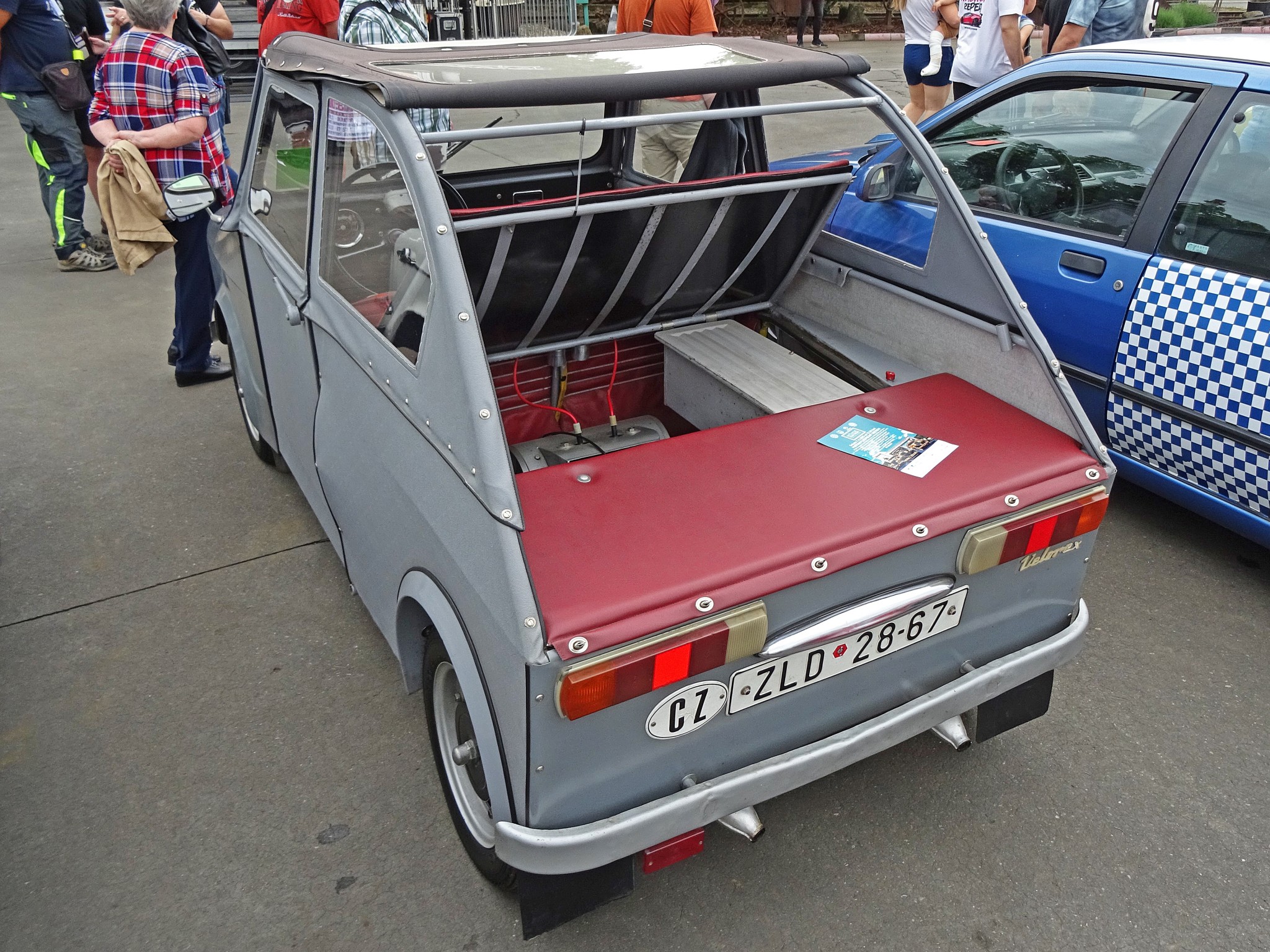 ZLD 28-67, Velorex 435.0 