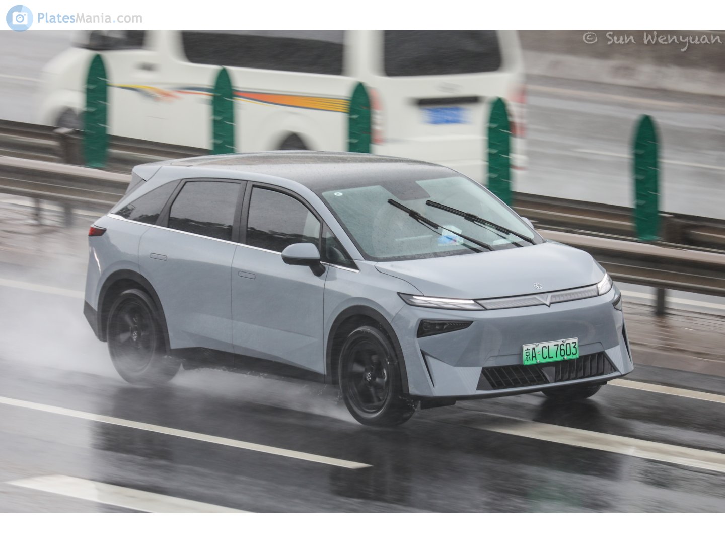 京A·CL7603, Venucia VX6 