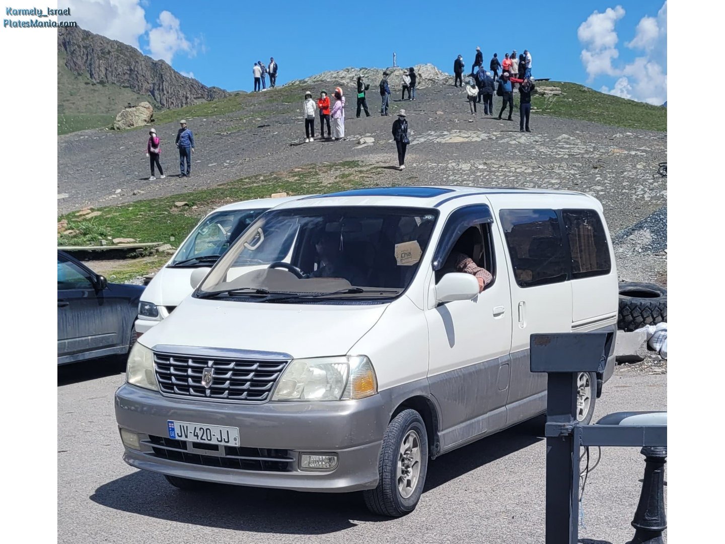 JV-420-JJ, Toyota HiAce Grand HiAce (XH10; JP-market), 1999–2002