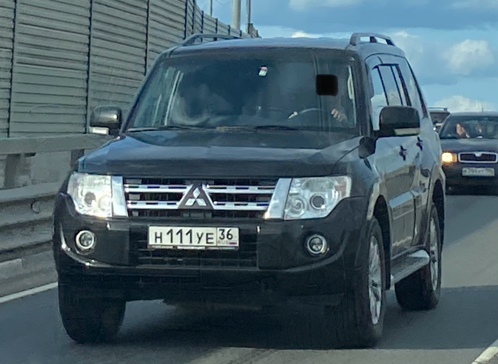 н 111 уе 36, Mitsubishi Pajero 