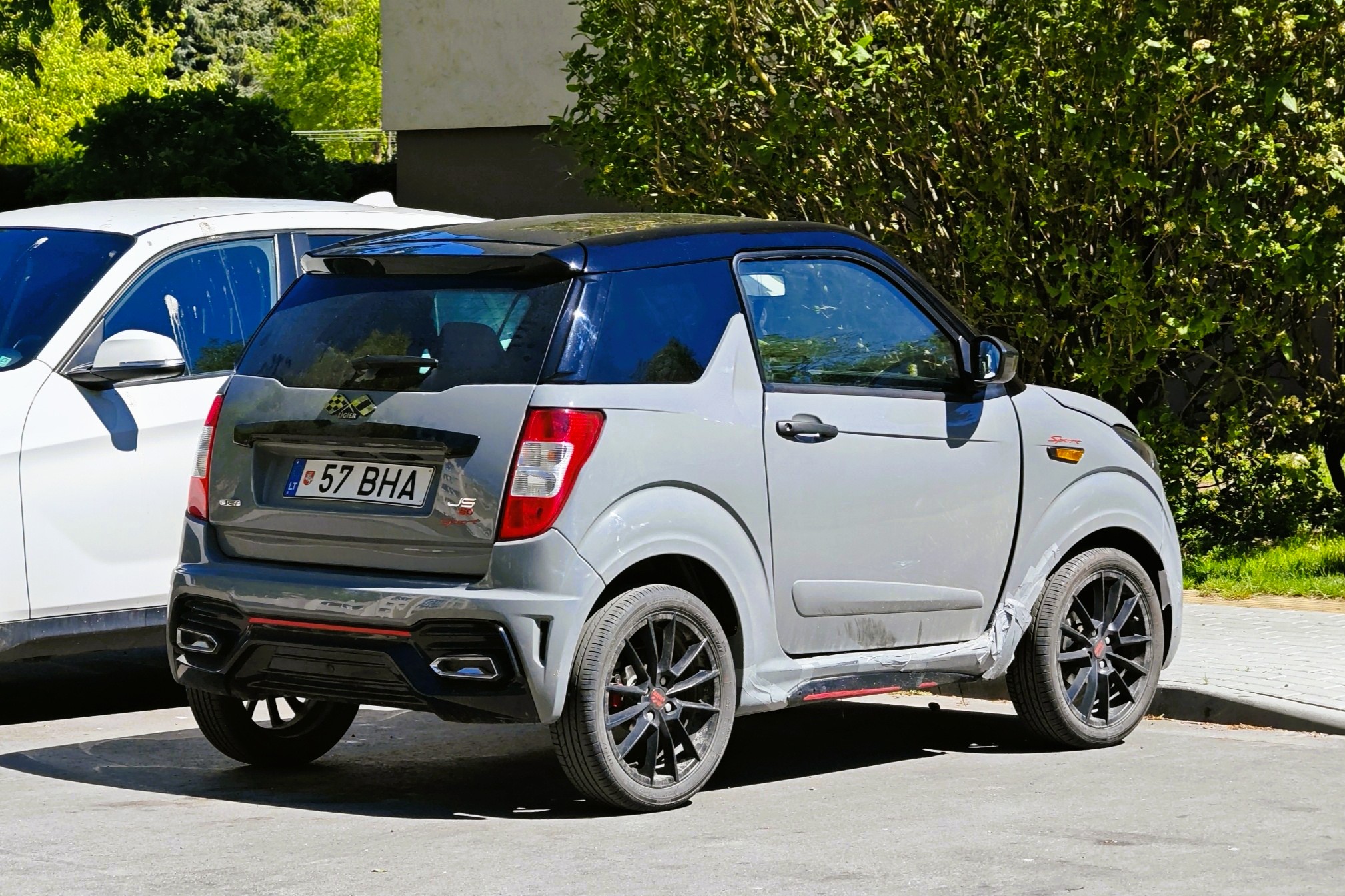 57 BHA, Ligier JS 50 