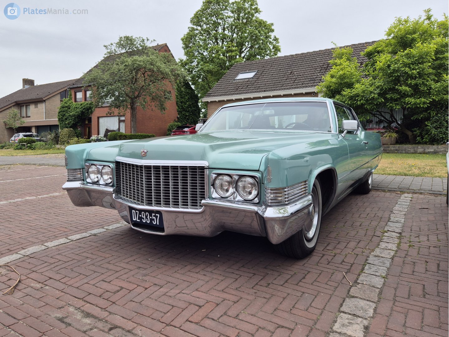 DZ-93-57, Cadillac Calais 1st gen 2-door Hardtop Coupé (68247; C-body), facelift, 1969–1971