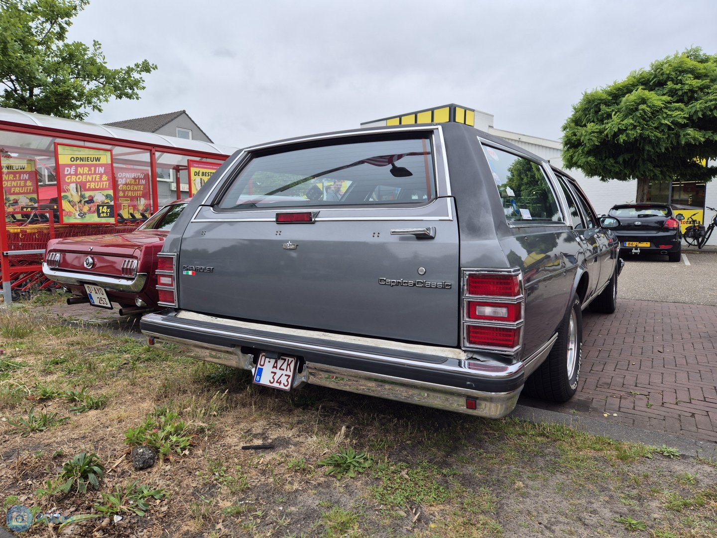 O-AZK-343, Chevrolet Caprice 3rd gen 5-door Station Wagon (35; B-body), 1976–1989