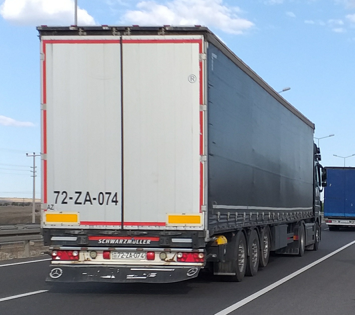 72 ZA 074, Schwarzmüller 