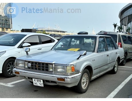 к899ус147, Toyota Crown