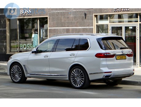 P 2668 02, BMW X7
