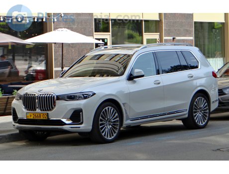 P 2668 02, BMW X7