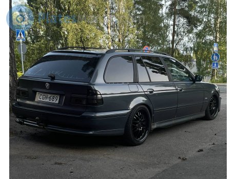 CGN-689, BMW 5 Series