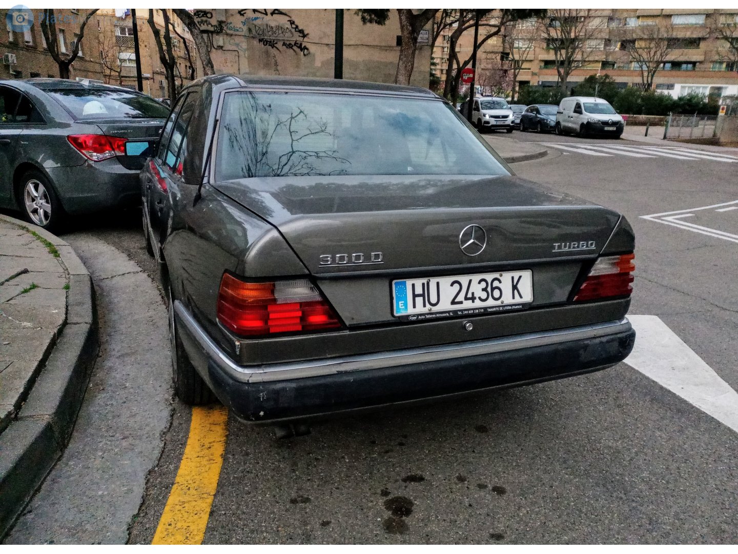 HU 2436 K, Mercedes-Benz E-Klasse 1st gen Sedan (W124), 1984­–1995