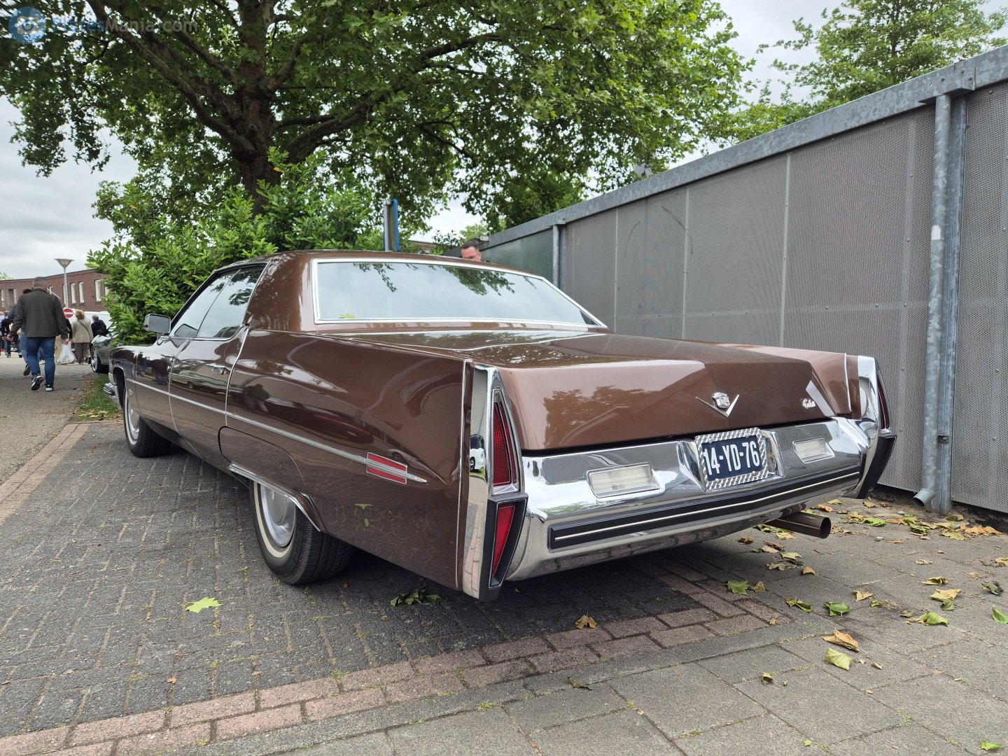 14-YD-76, Cadillac Calais 2nd gen 4-door Hardtop (68249/49; C-body), 1971–1976