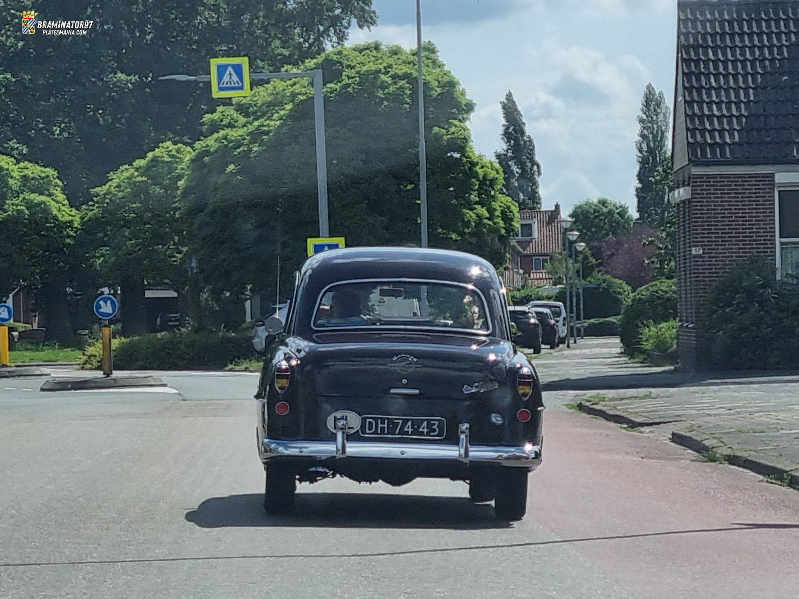 DH-74-43, Opel Olympia 3rd gen Rekord 2-door Sedan, 1953–1957