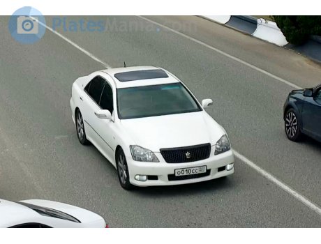 о010сс, Toyota Crown