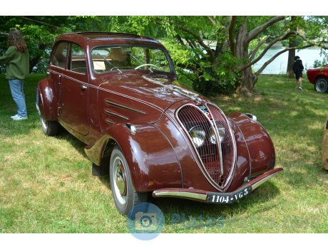1104 VG 3, Peugeot 402