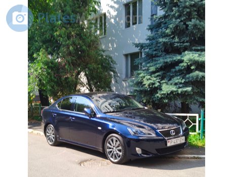 P 437 EH, Lexus IS