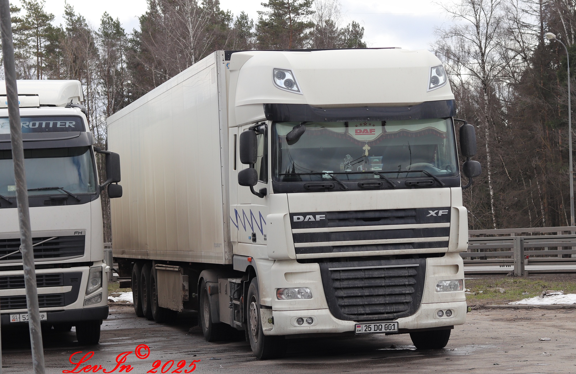 25 DQ 001, DAF XF 3rd gen (XF105), 2006–2020