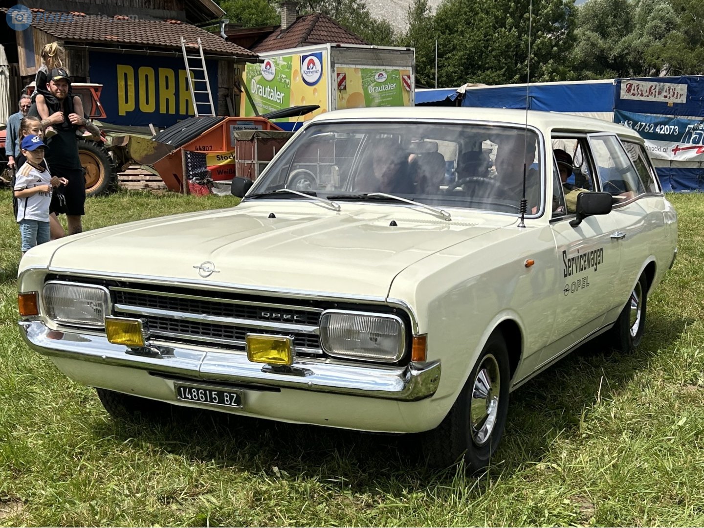 BZ 148615, Opel Rekord 3rd gen 3-door Caravan (C), 1966–1971