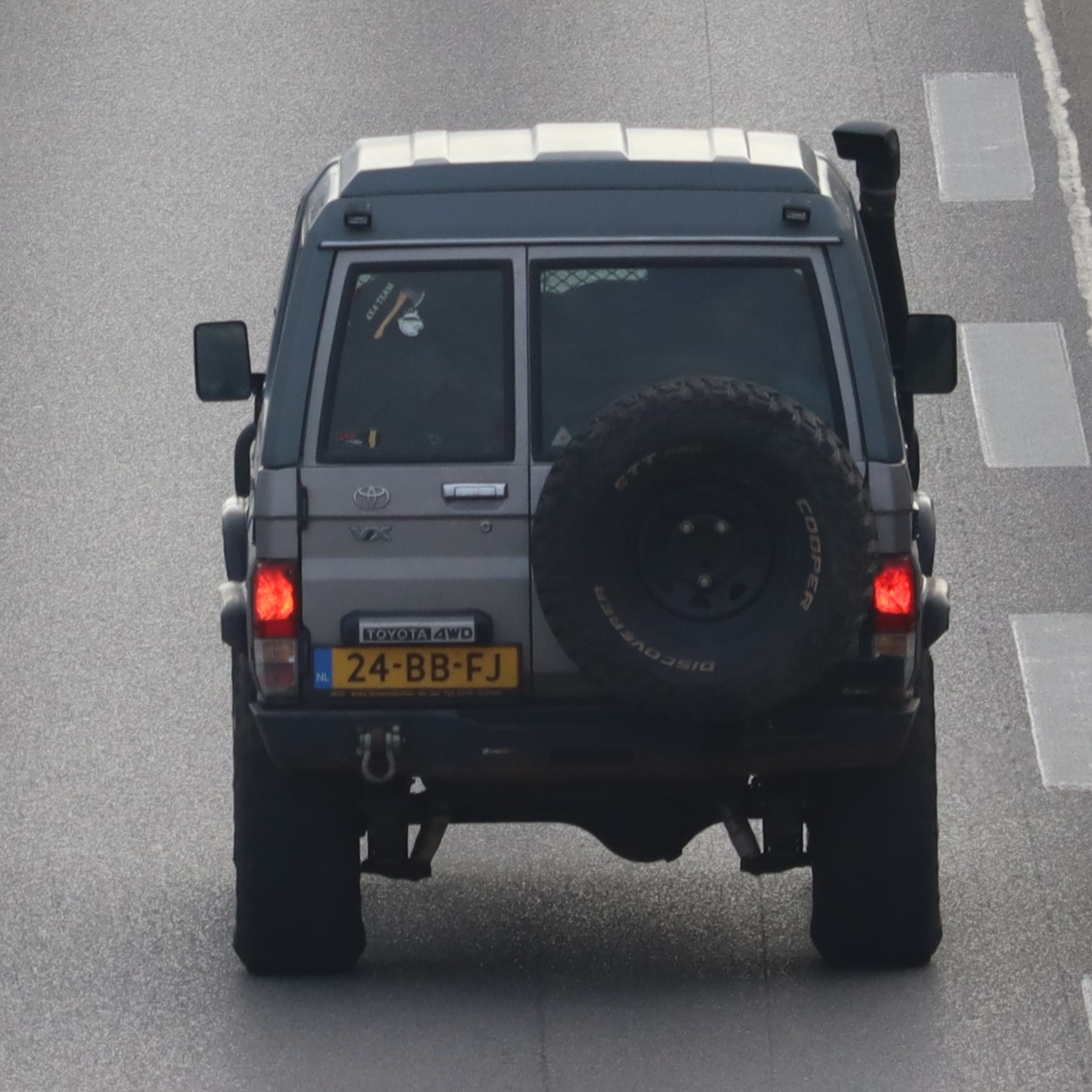 24-BB-FJ, Toyota Land Cruiser 70 3-door SUV (J70–J74), 1984–2007