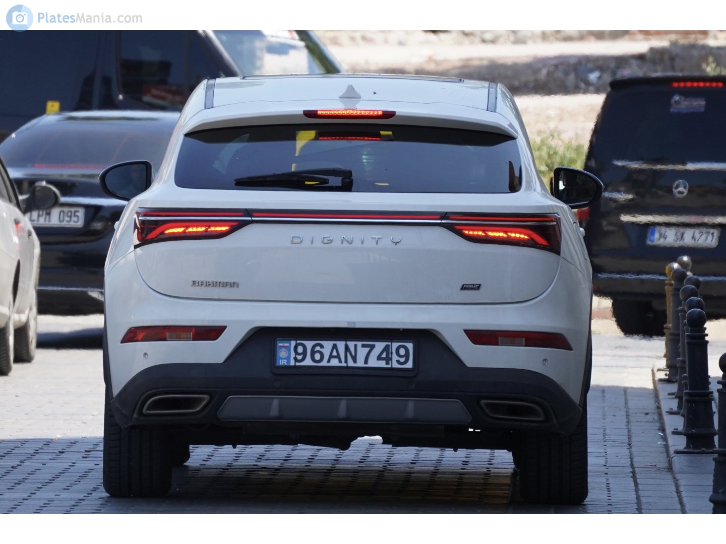 96AN749, Bahman Dignity 