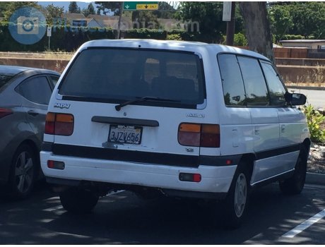 3JZV656, Mazda MPV