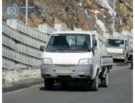 в251ас125, Nissan Vanette