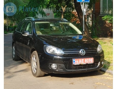 T5 AE 8098, Volkswagen Golf