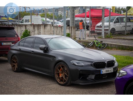 KI 8888 KO, BMW M5