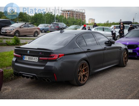 KI 8888 KO, BMW M5
