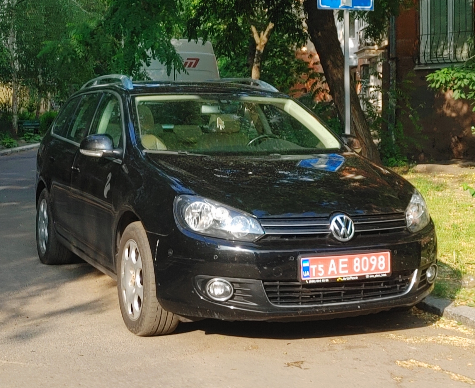 T5 AE 8098, Volkswagen Golf 6th gen Variant (5K), 2009–2014