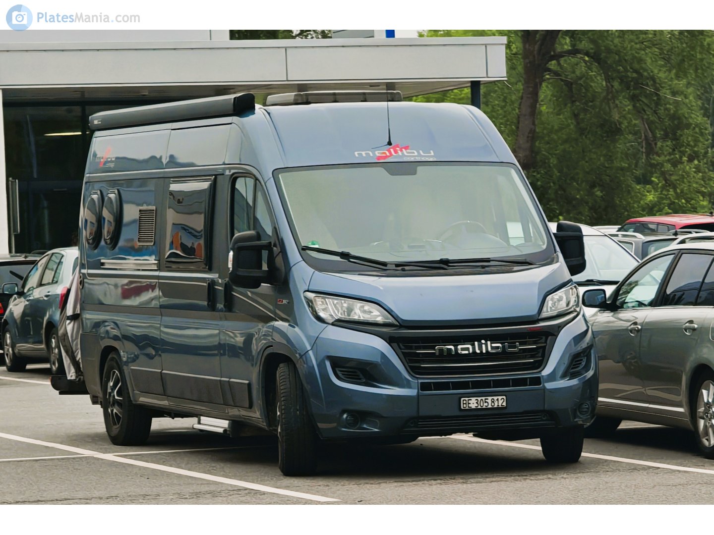 BE 305812, Malibu Van 