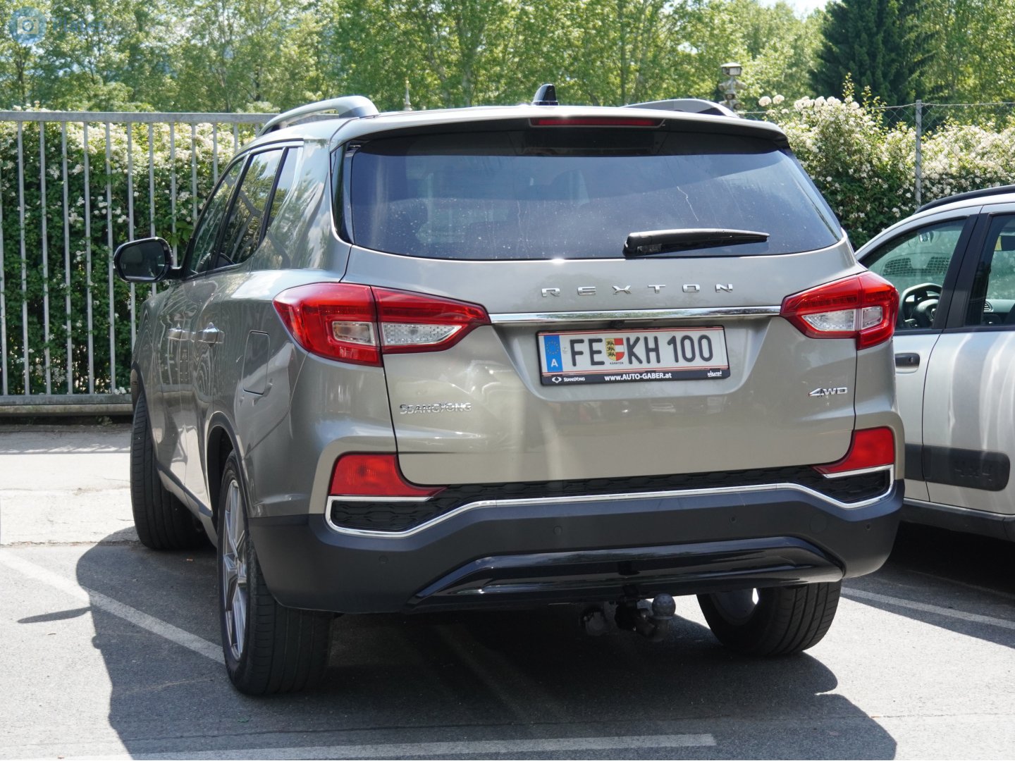 FE KH 100, SsangYong (KGM) Rexton 