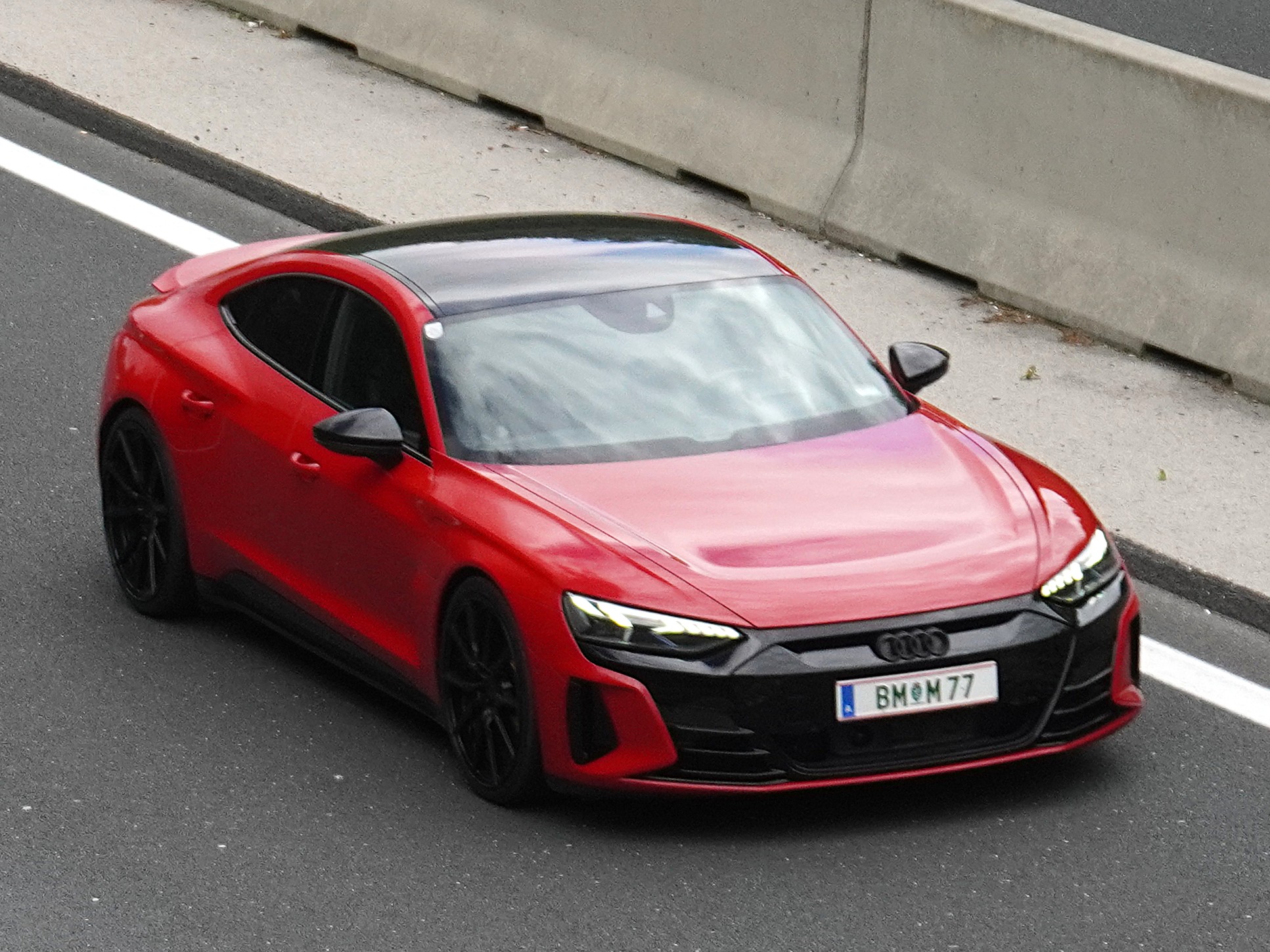 BM M 77, Audi e-tron GT 1st gen, 2020–